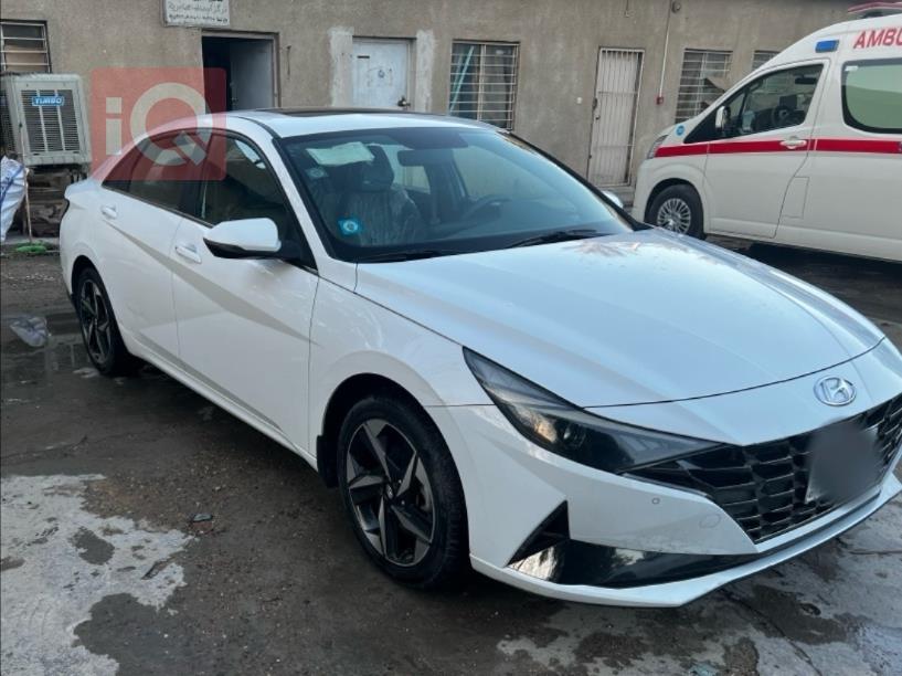 هیۆندای ئەلەنترا